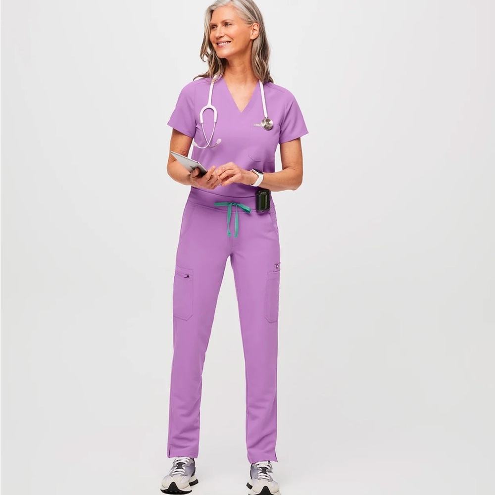 Lilac Dawn Figs scrub set